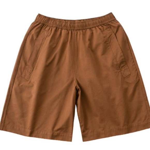 The new summer shorts are loose for men